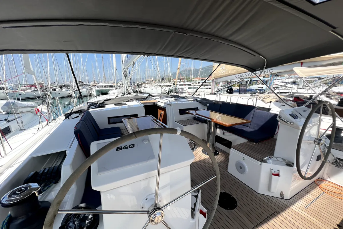 Cockpit of Size Matters, a Bavaria C50 Holiday sailboat at Kaštela, Croatia
