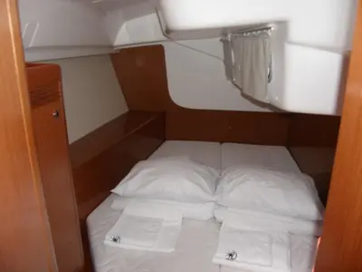 Cabin on Gilda, a Beneteau Oceanis 43 sailboat at Athens, Greece