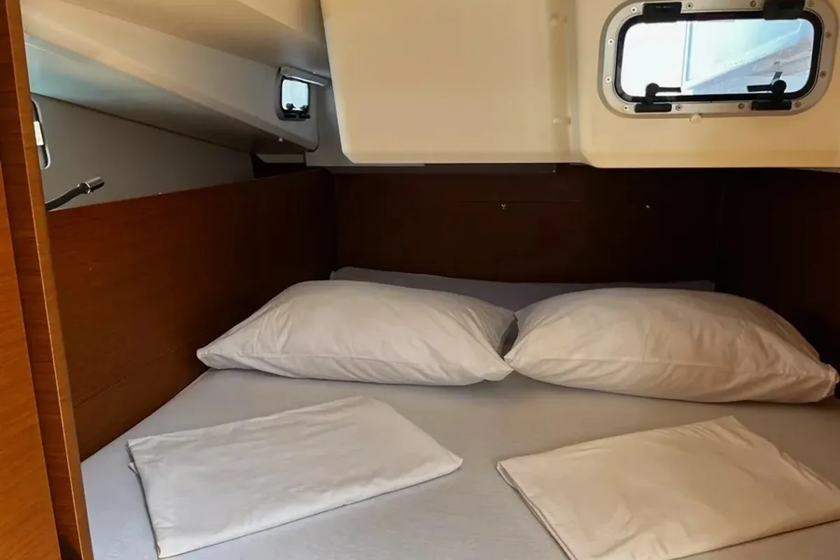 Exterior view of Leona, a Jeanneau Sun Odyssey 440 sailboat at Pula, Croatia