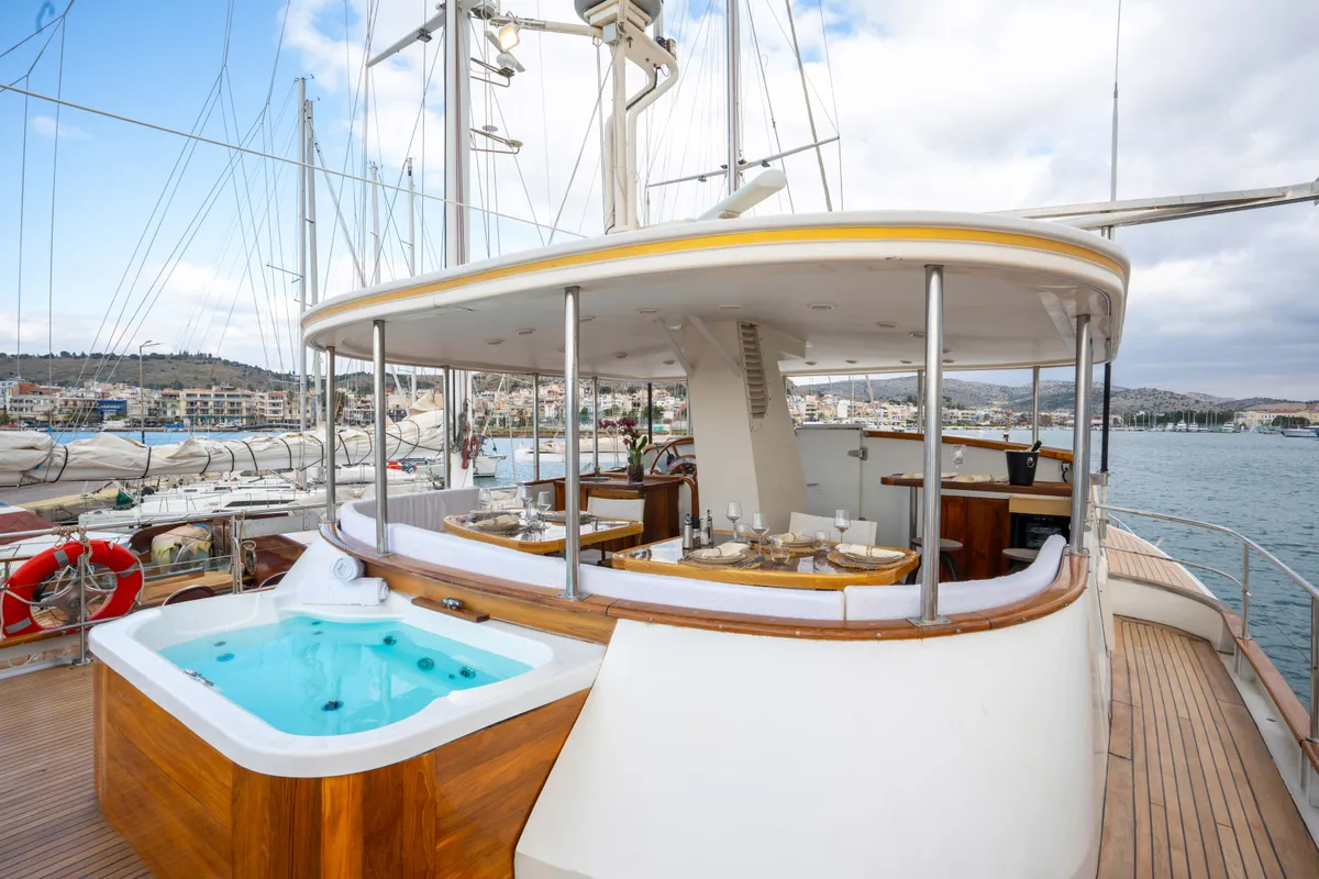 Ange, a Motoryacht motor yacht at Salamina Municipal Unit, Greece