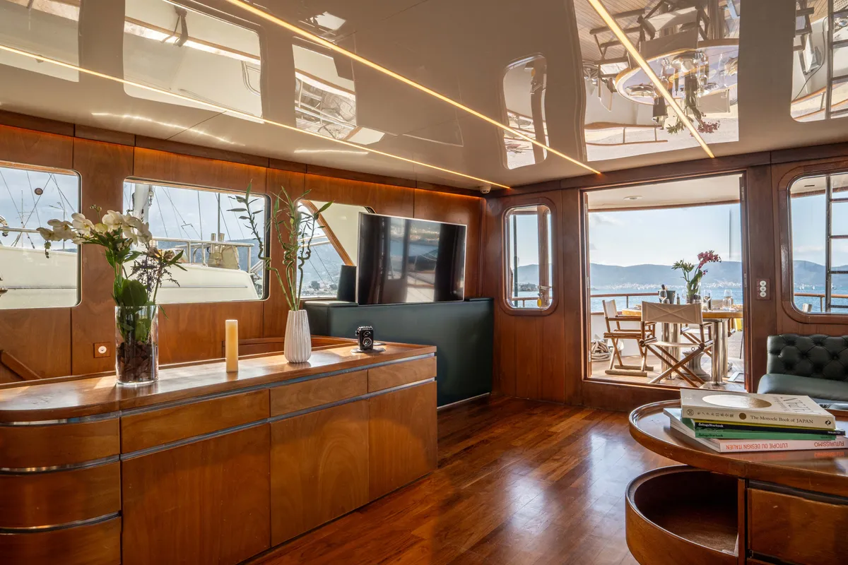 Ange, a Motoryacht motor yacht at Salamina Municipal Unit, Greece