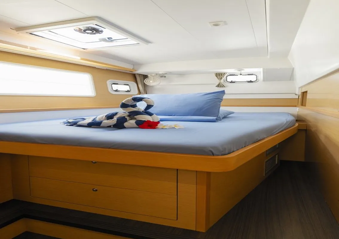 Cabin on Emilio, a Lagoon 400 S2 catamaran at Baan Salak Phet, Thailand