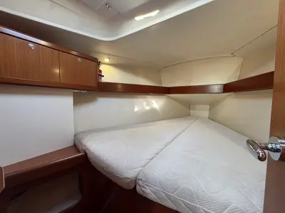 Cabin on Tayrona, a Beneteau Oceanis 34 sailboat at La Rochelle, France