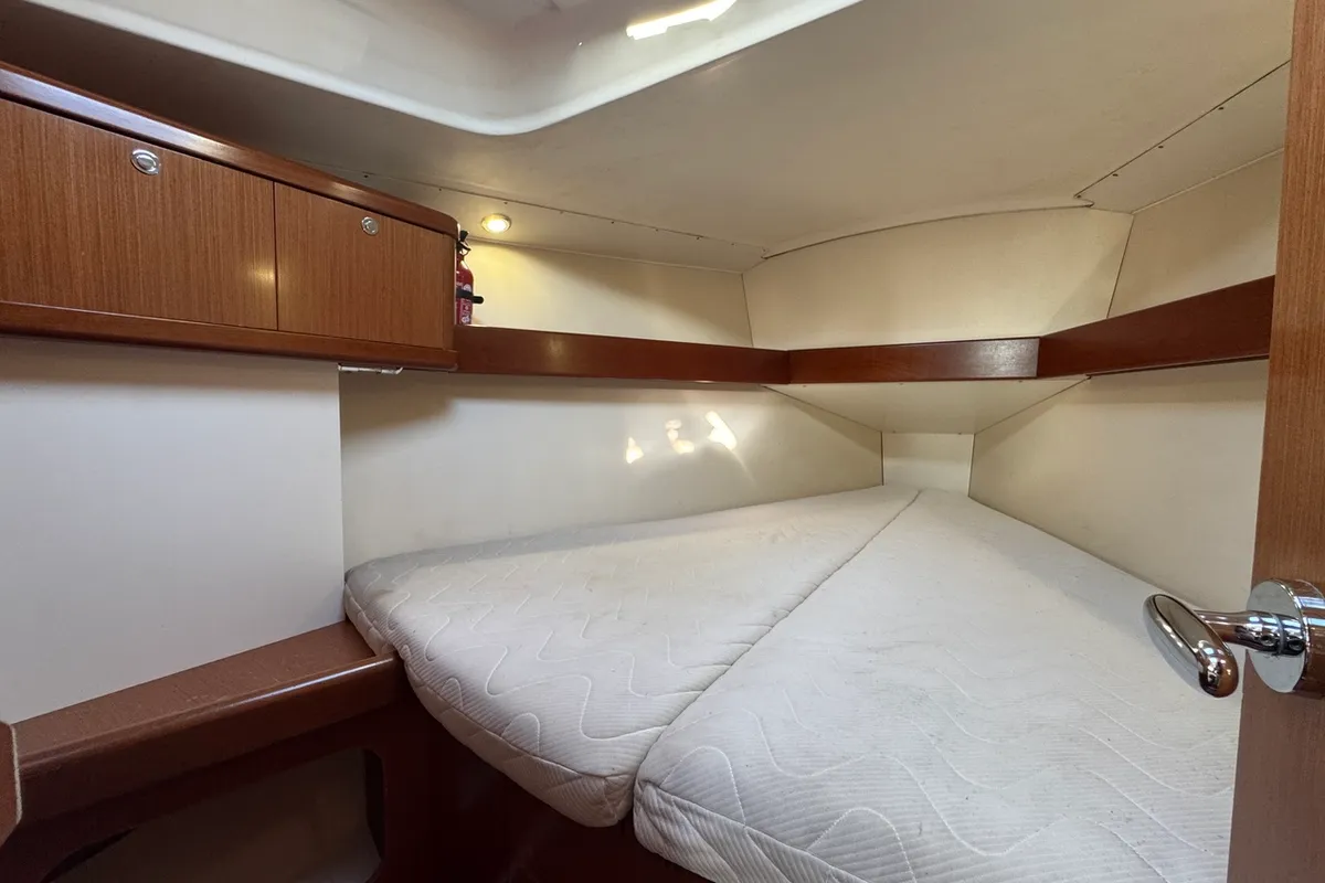 Cabin on Tayrona, a Beneteau Oceanis 34 sailboat at La Rochelle, France