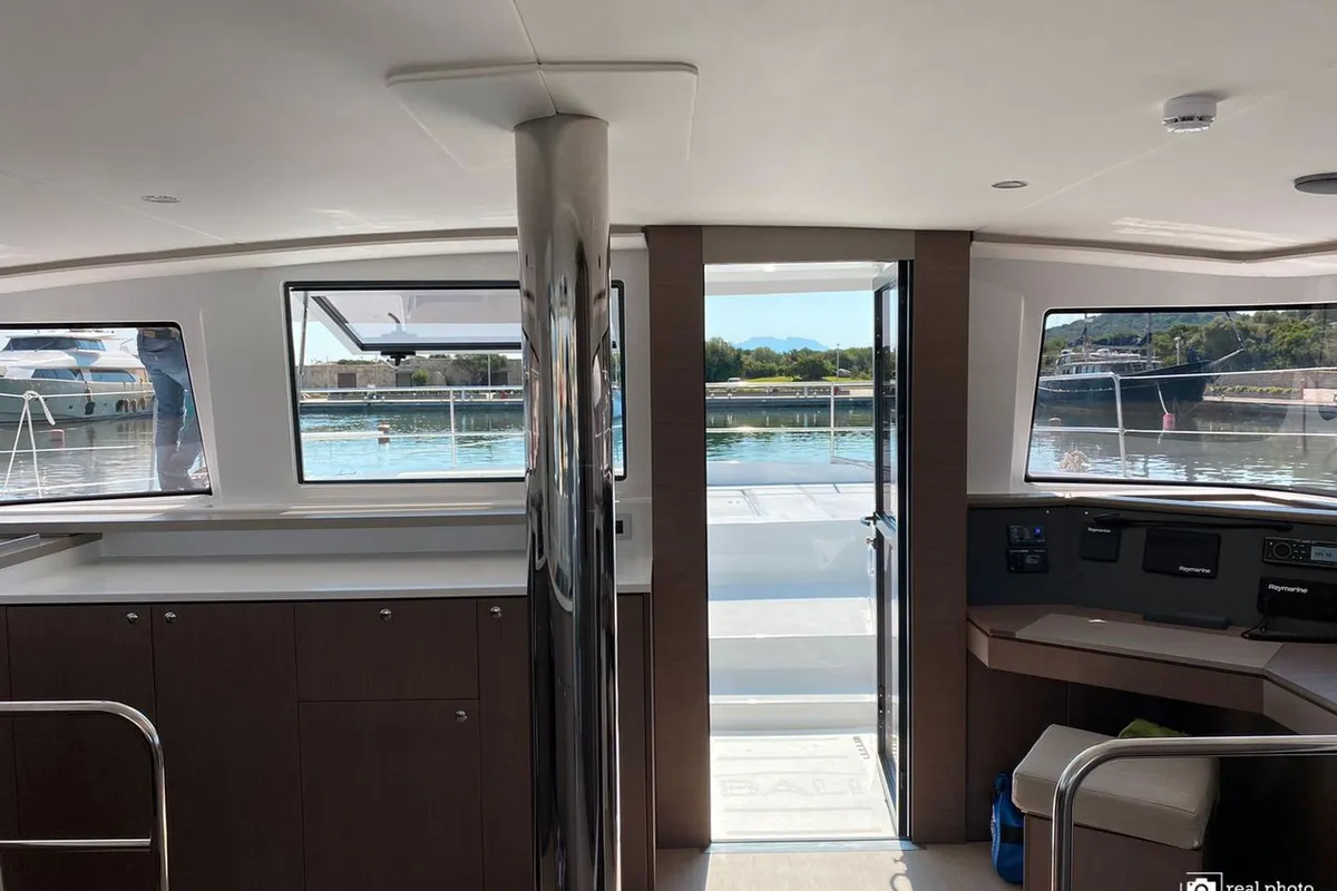 Salon of Moderna, a Bali 4.6 catamaran at Cannigione, Italy