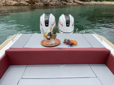 Uno, a Altamarea Wave 27 motorboat at Cannigione, Italy