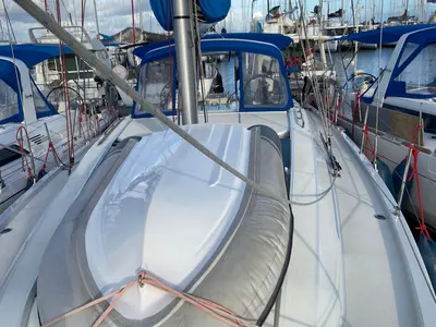 Valvento, a Beneteau Oceanis 46.1 sailboat at Cannigione, Italy