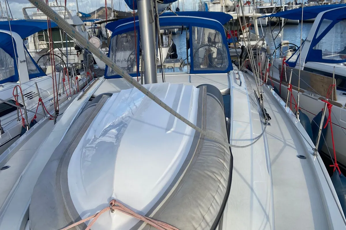 Valvento, a Beneteau Oceanis 46.1 sailboat at Cannigione, Italy