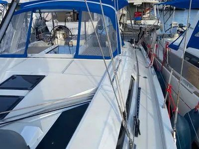 Valvento, a Beneteau Oceanis 46.1 sailboat at Cannigione, Italy