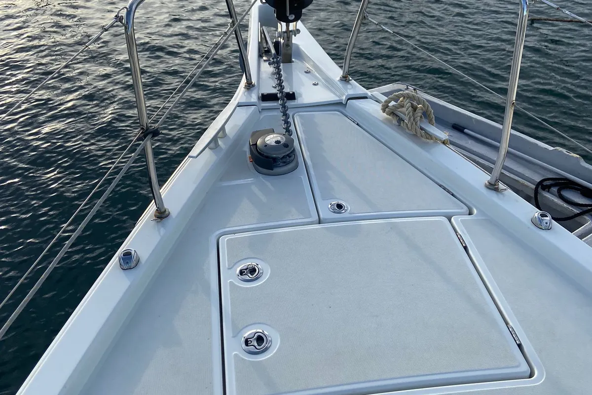 Valvento, a Beneteau Oceanis 46.1 sailboat at Cannigione, Italy