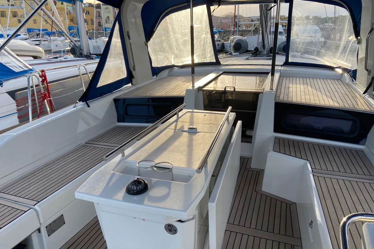 Valvento, a Beneteau Oceanis 46.1 sailboat at Cannigione, Italy