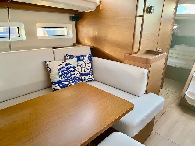 Salon of PALANGA, a Jeanneau Sun Odyssey 440 sailboat at Grad Šibenik, Croatia