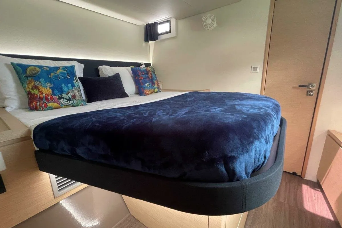 Cabin on Singing Winds, a Fountaine Pajot Saba 50 catamaran at Road Town, British Virgin Islands