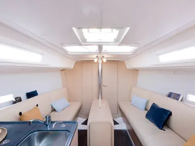 Salon of SILVIA, a Dufour 32 sailboat at Capo d'Orlando, Italy