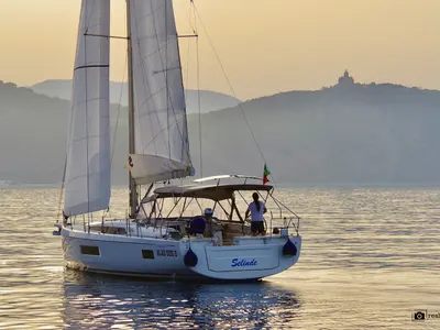 Exterior view of Selinde, a Beneteau Oceanis 51.1 sailboat at Tonnarella, Italy