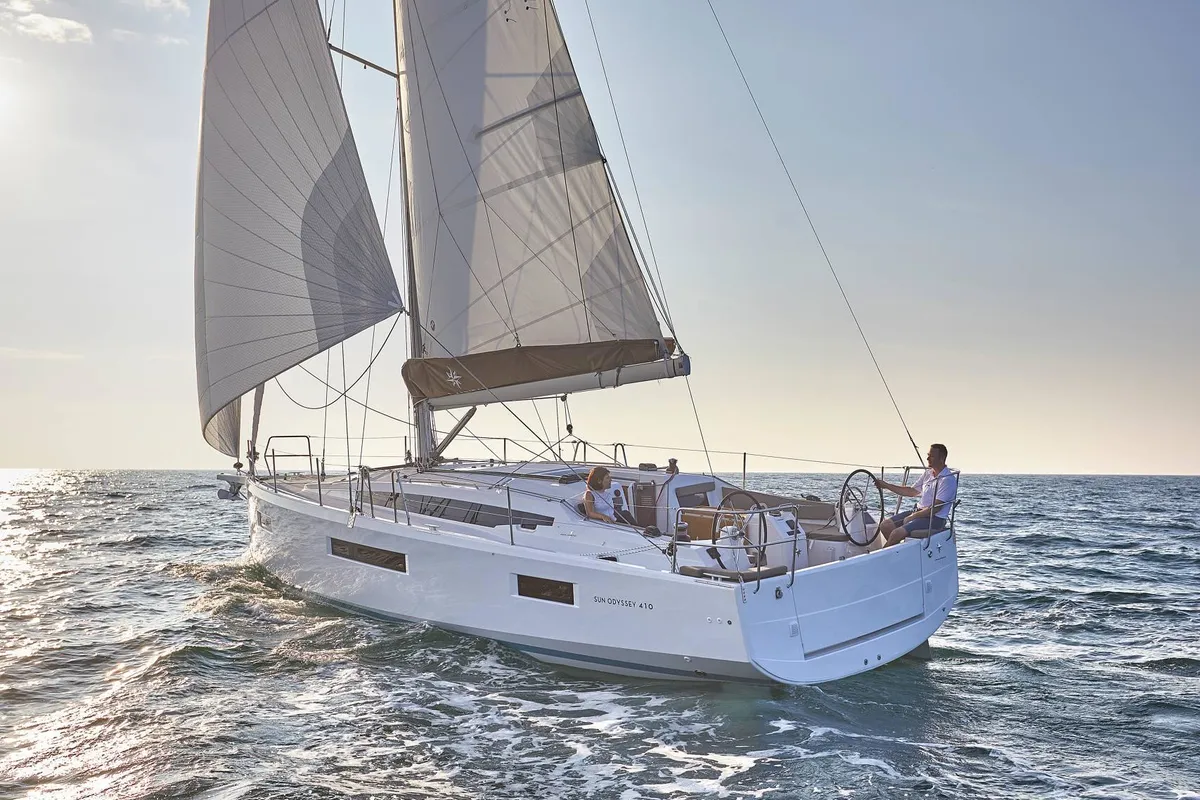 JIMMY, a Jeanneau Sun Odyssey 410 sailboat at La Favière, France