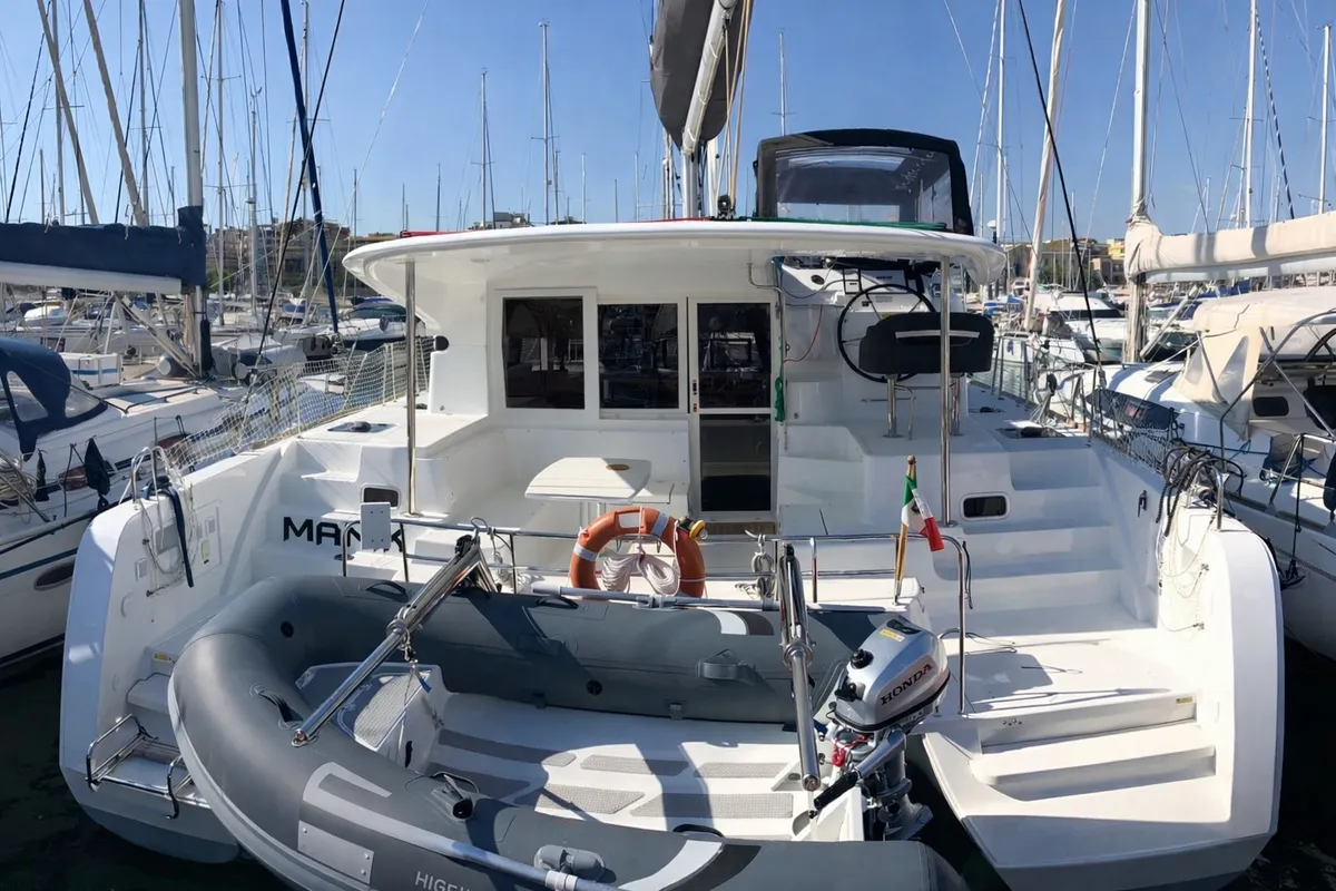 Deck of Manik, a Lagoon 40 catamaran at Nettuno, Italy