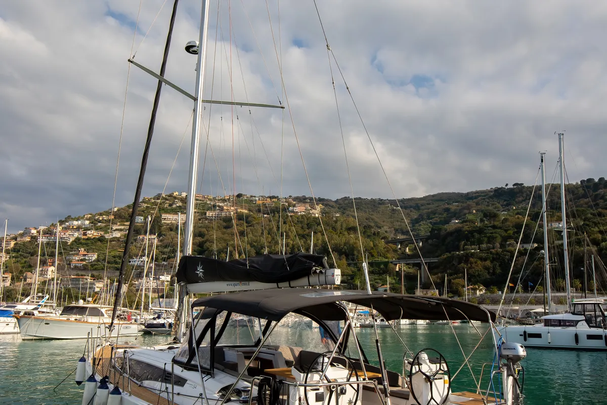 Exterior view of Psyche, a Jeanneau 54 sailboat at Tonnarella, Italy