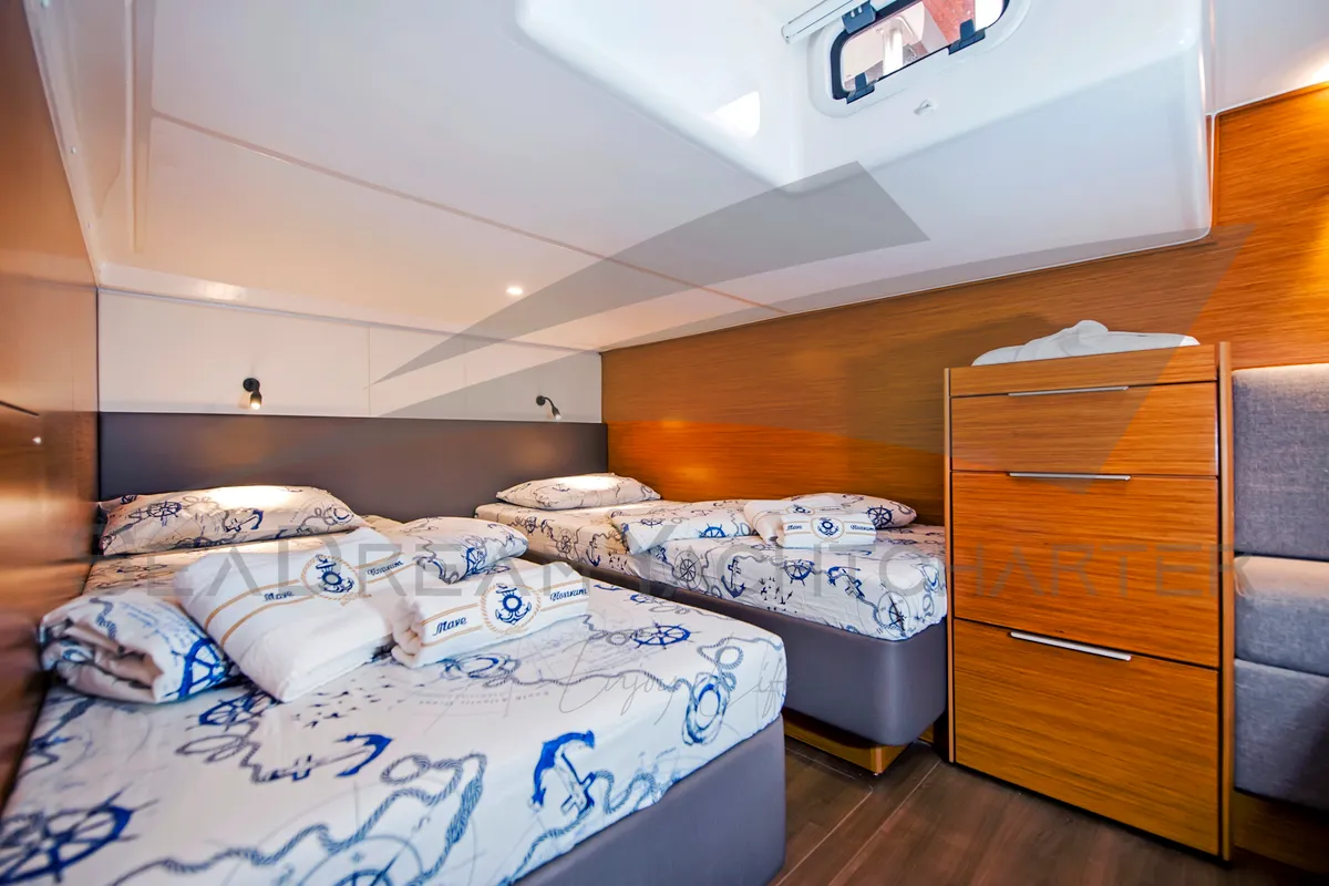 Cabin on Sun Dreamer, a Bavaria S40 HT motorboat at Općina Sukošan, Croatia