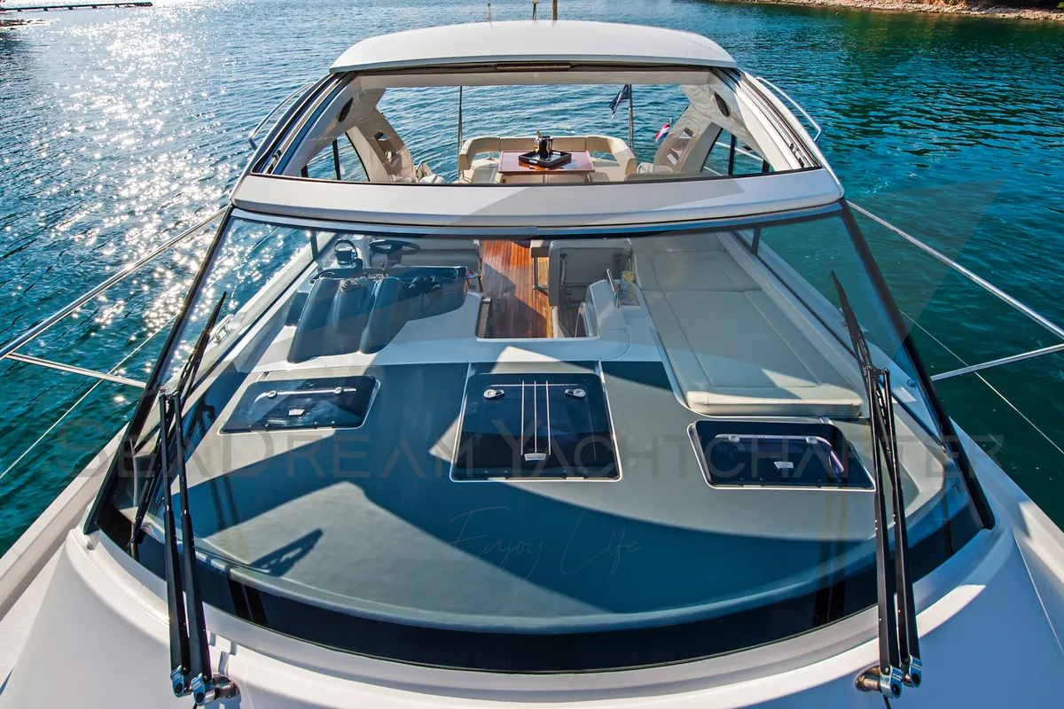 Deck of Sun Dreamer, a Bavaria S40 HT motorboat at Općina Sukošan, Croatia