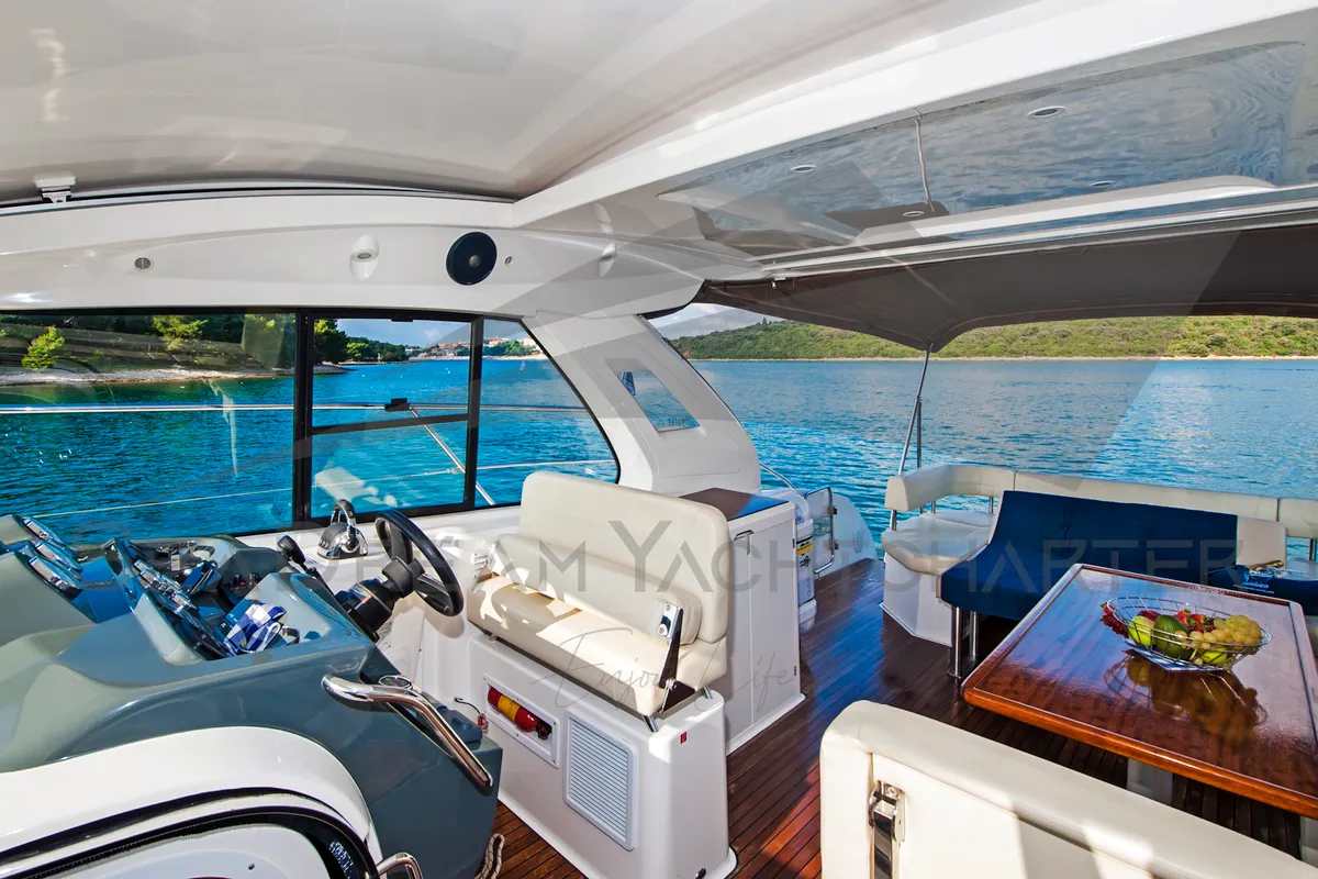 Deck of Sun Dreamer, a Bavaria S40 HT motorboat at Općina Sukošan, Croatia