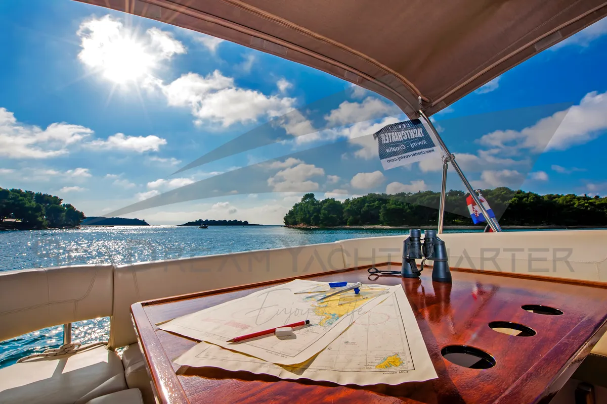 Deck of Sun Dreamer, a Bavaria S40 HT motorboat at Općina Sukošan, Croatia