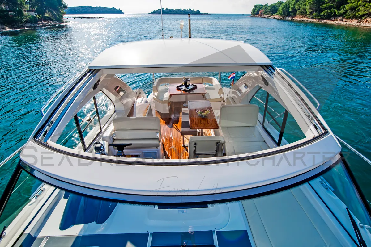 Deck of Sun Dreamer, a Bavaria S40 HT motorboat at Općina Sukošan, Croatia