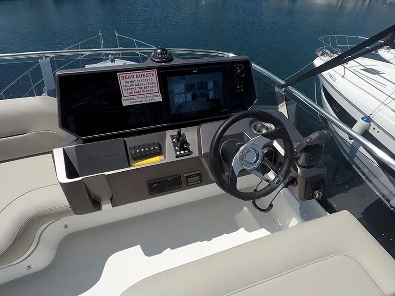 Cockpit of Il Sogno V, a Galeon 480 Fly motor yacht at Grad Šibenik, Croatia