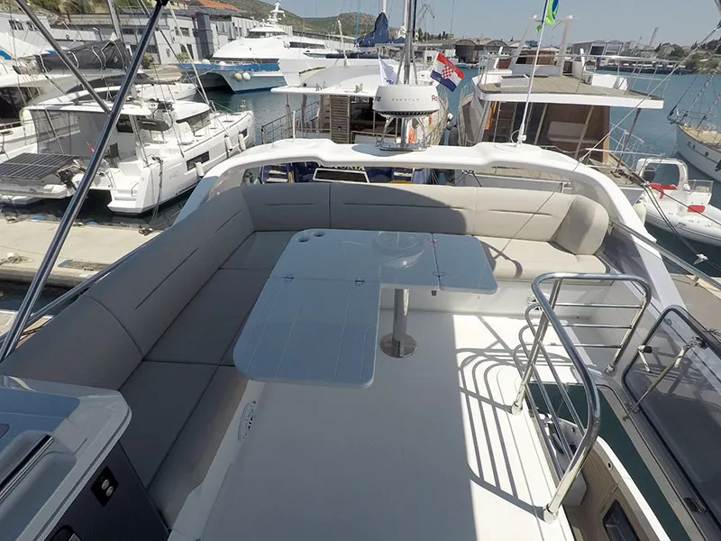 Il Sogno V, a Galeon 480 Fly motor yacht at Grad Šibenik, Croatia