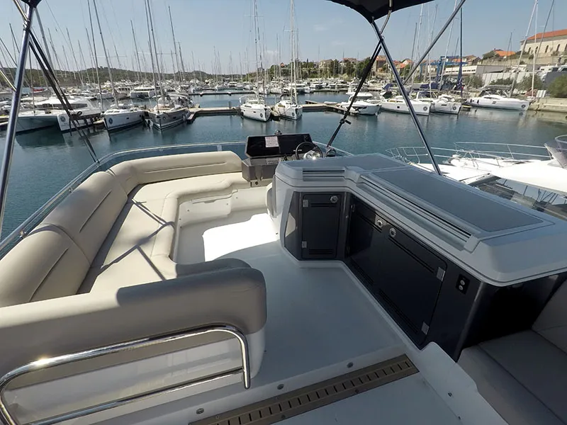 Il Sogno V, a Galeon 480 Fly motor yacht at Grad Šibenik, Croatia