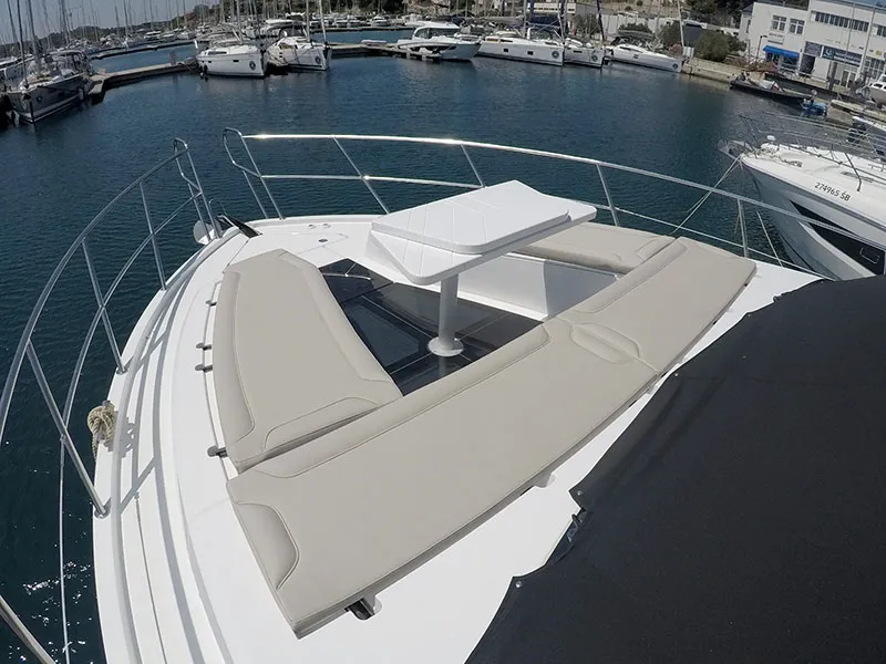 Il Sogno V, a Galeon 480 Fly motor yacht at Grad Šibenik, Croatia