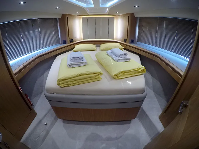 Il Sogno V, a Galeon 480 Fly motor yacht at Grad Šibenik, Croatia