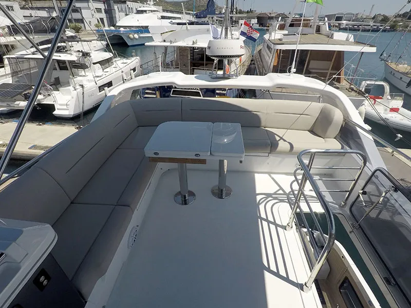 Il Sogno V, a Galeon 480 Fly motor yacht at Grad Šibenik, Croatia