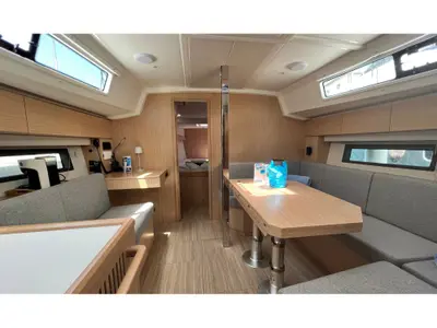 Salon of Supereva, a Bavaria C42 sailboat at Cecina, Italy