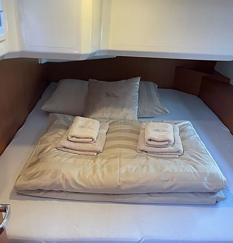 Cabin on Coco, a Bavaria C42 sailboat at Općina Rogoznica, Croatia