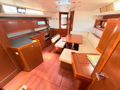 Salon of Viki, a Beneteau Oceanis 45 sailboat at Općina Sukošan, Croatia