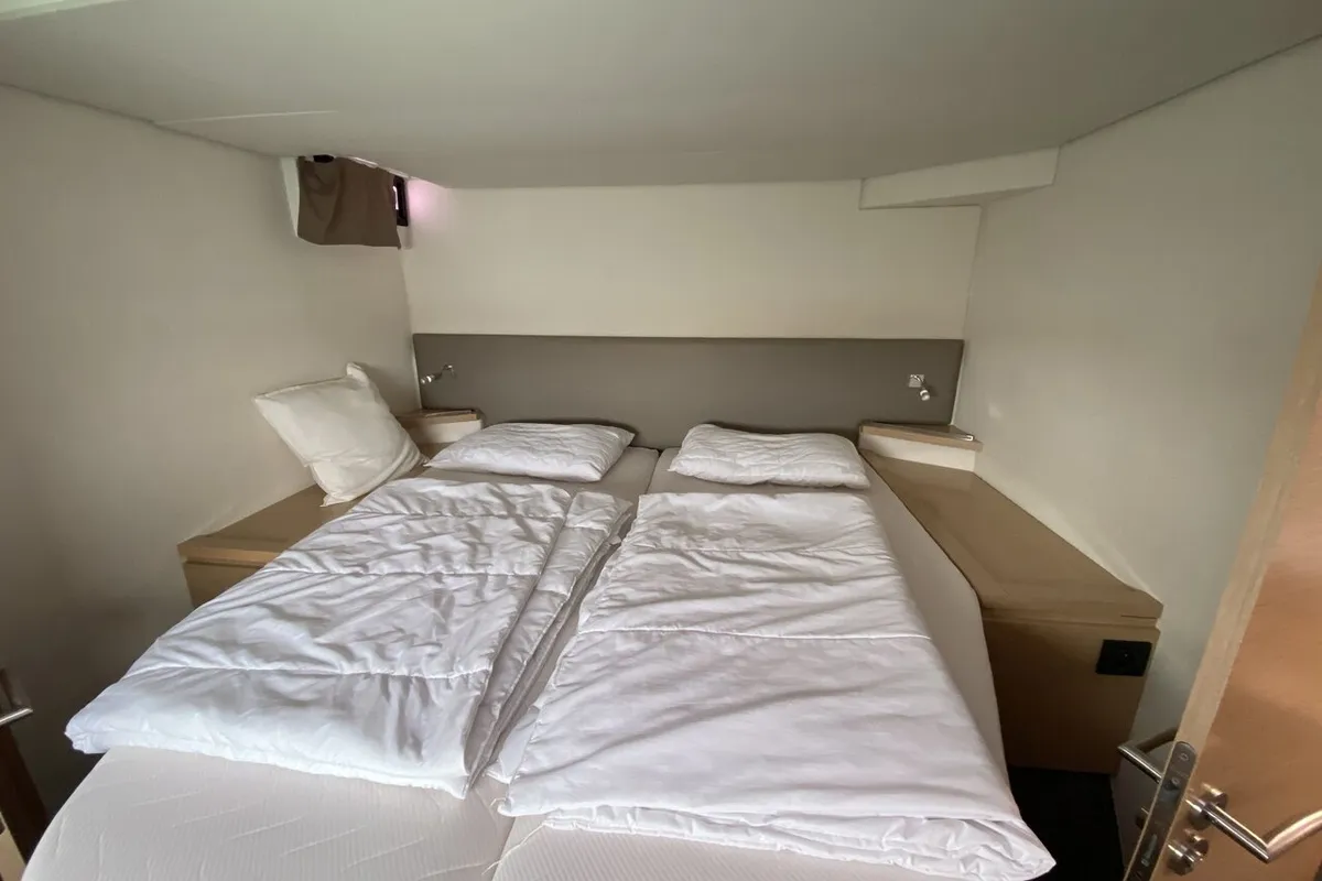 Cabin on Sunshine Reggae, a Fountaine Pajot Saba 50 catamaran at Palma de Mallorca, Spain