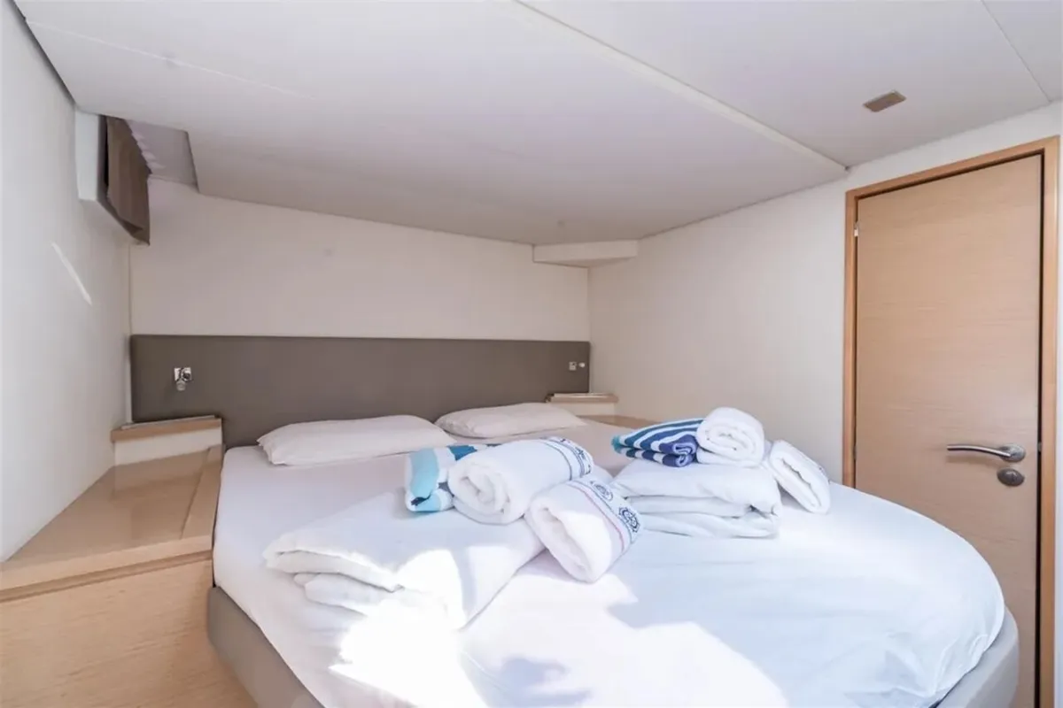Cabin on Sunshine Reggae, a Fountaine Pajot Saba 50 catamaran at Palma de Mallorca, Spain