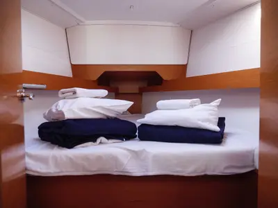 Cabin on Siberia, a Jeanneau Sun Odyssey 349 sailboat at Rogač, Croatia