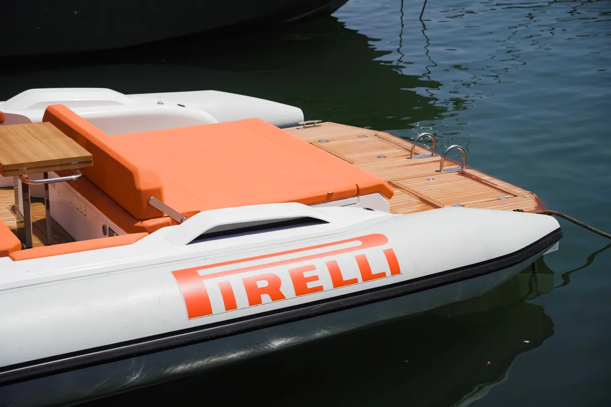 Armare, a Pirelli 42 motorboat at Castellammare di Stabia, Italy