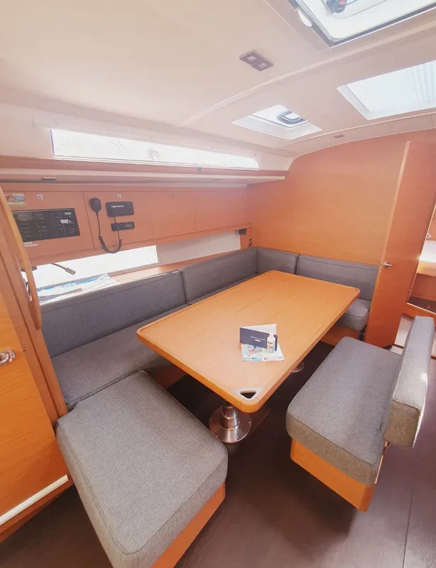 Salon of Sombra del Viento, a Dufour 470 sailboat at Grad Trogir, Croatia