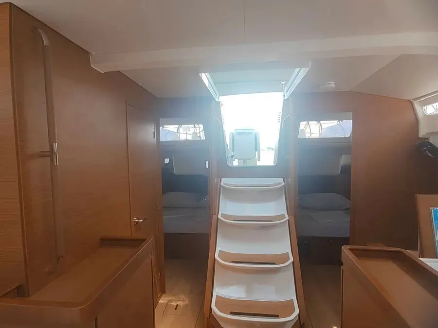 Cabin on Greta, a Jeanneau Sun Odyssey 440 sailboat at Pula, Croatia
