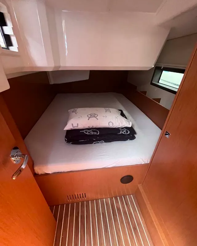 Cabin on Mojito, a Bavaria C38 sailboat at Grad Pula, Croatia