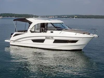 Beneteau Antares 9 OB