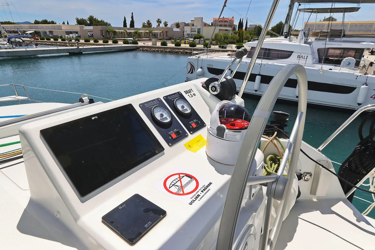Cockpit of Esteri, a Bali Catspace catamaran at Općina Sukošan, Croatia