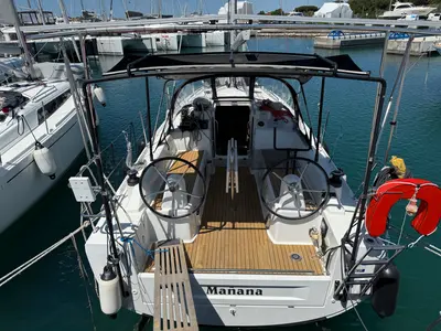 Cockpit of Mañana, a Beneteau Oceanis 30.1 sailboat at Općina Sukošan, Croatia