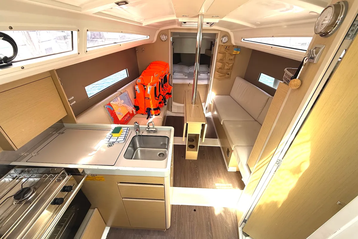 Galley of Mañana, a Beneteau Oceanis 30.1 sailboat at Općina Sukošan, Croatia