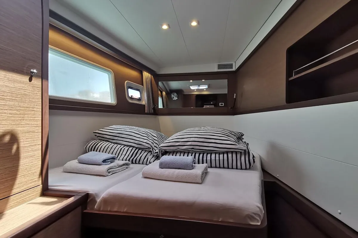 Cabin on Double elli, a Lagoon 450 F catamaran at Trogir, Croatia