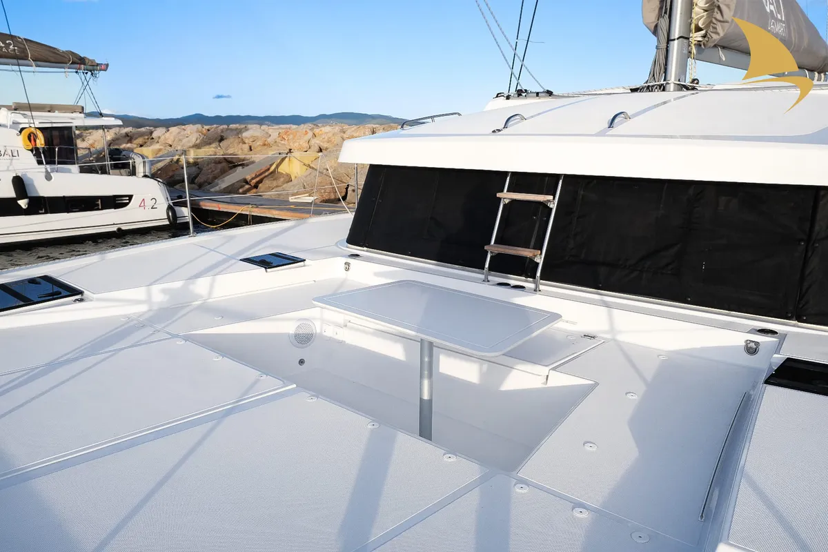 Deck of Asclepios, a Bali Catsmart - 4 cab. catamaran at Ajaccio, France