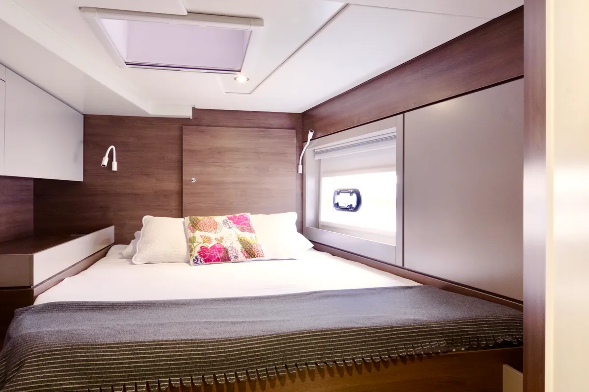 Cabin on Monia - A/C, Generator, Water maker, a Bali 4.6 catamaran at Castellammare di Stabia, Italy